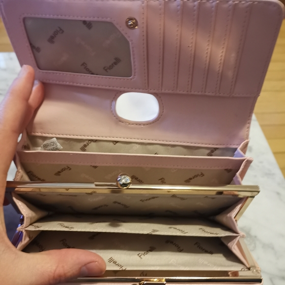 🔖Drop !💎Fiorelli UK Light Pink Wallet Rhinestone - Picture 3 of 11